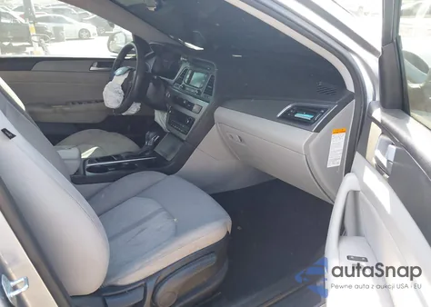 2016 Hyundai Sonata Hybrid Se from USA, damaged, VIN KMHE24L1XGA012569